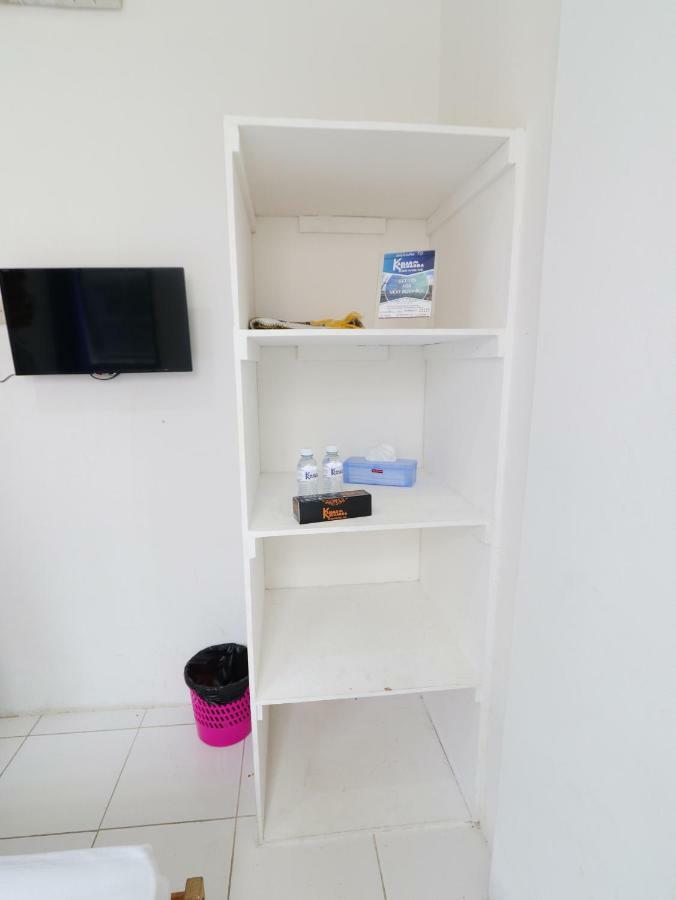 Kamar Keluarga Kalideres Джакарта Экстерьер фото